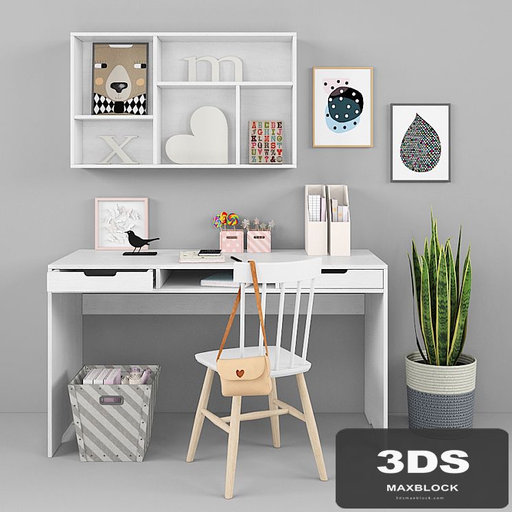 Writing-table and decor for a child 13