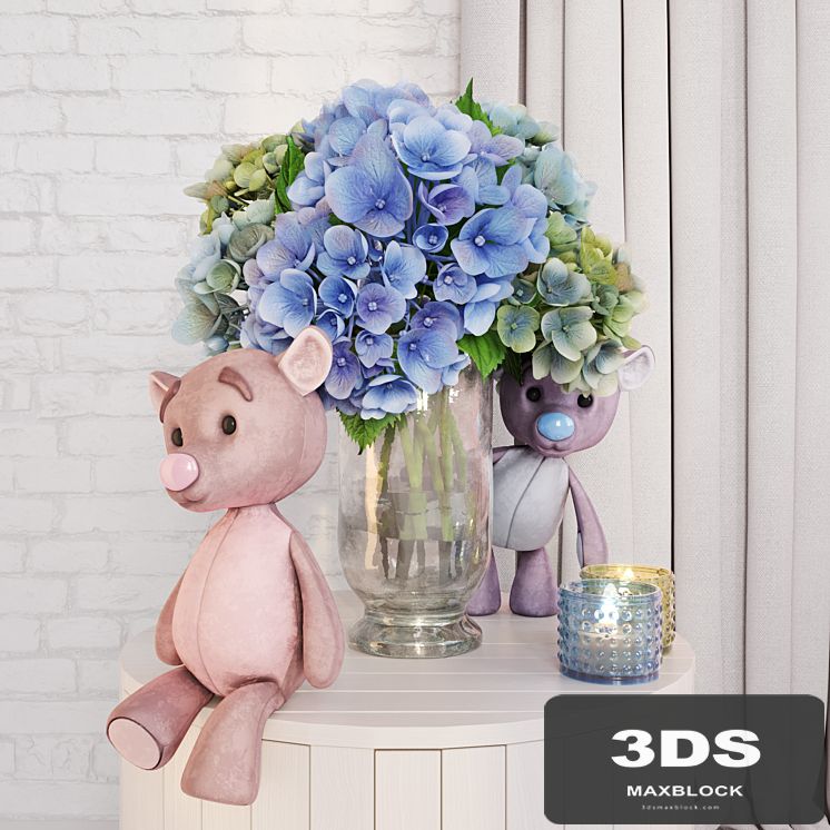 Decorative set with hydrangea